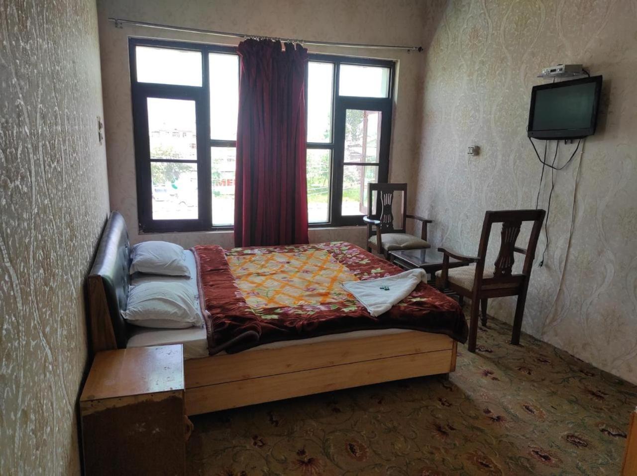 Dilshan Hotel 2*
