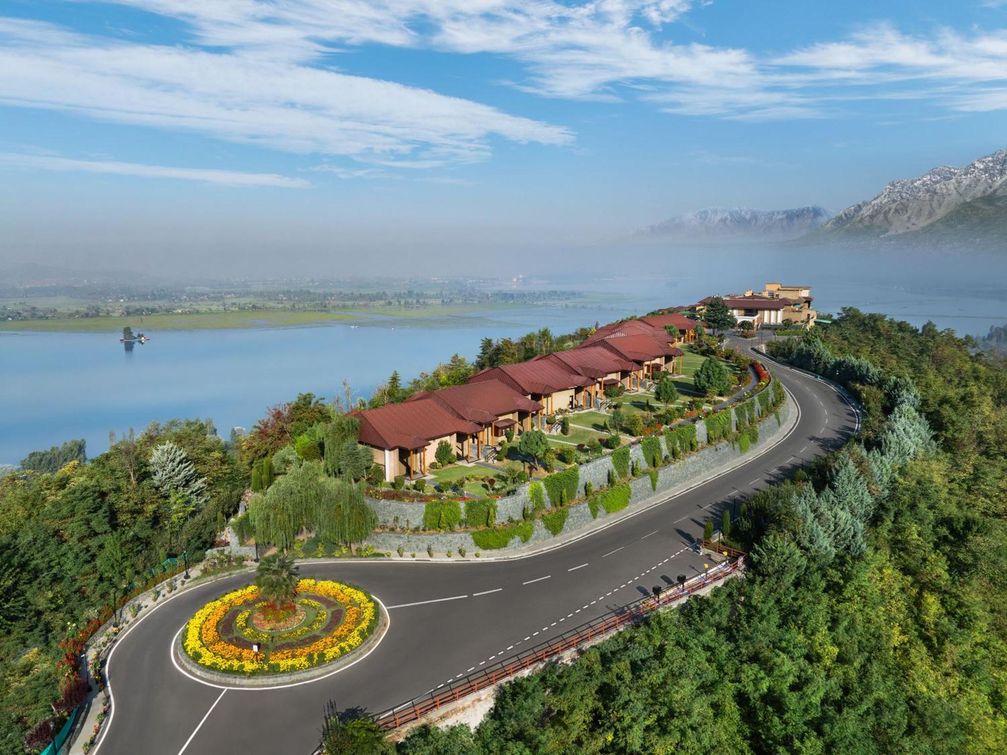Taj Dal View Hotel 5*