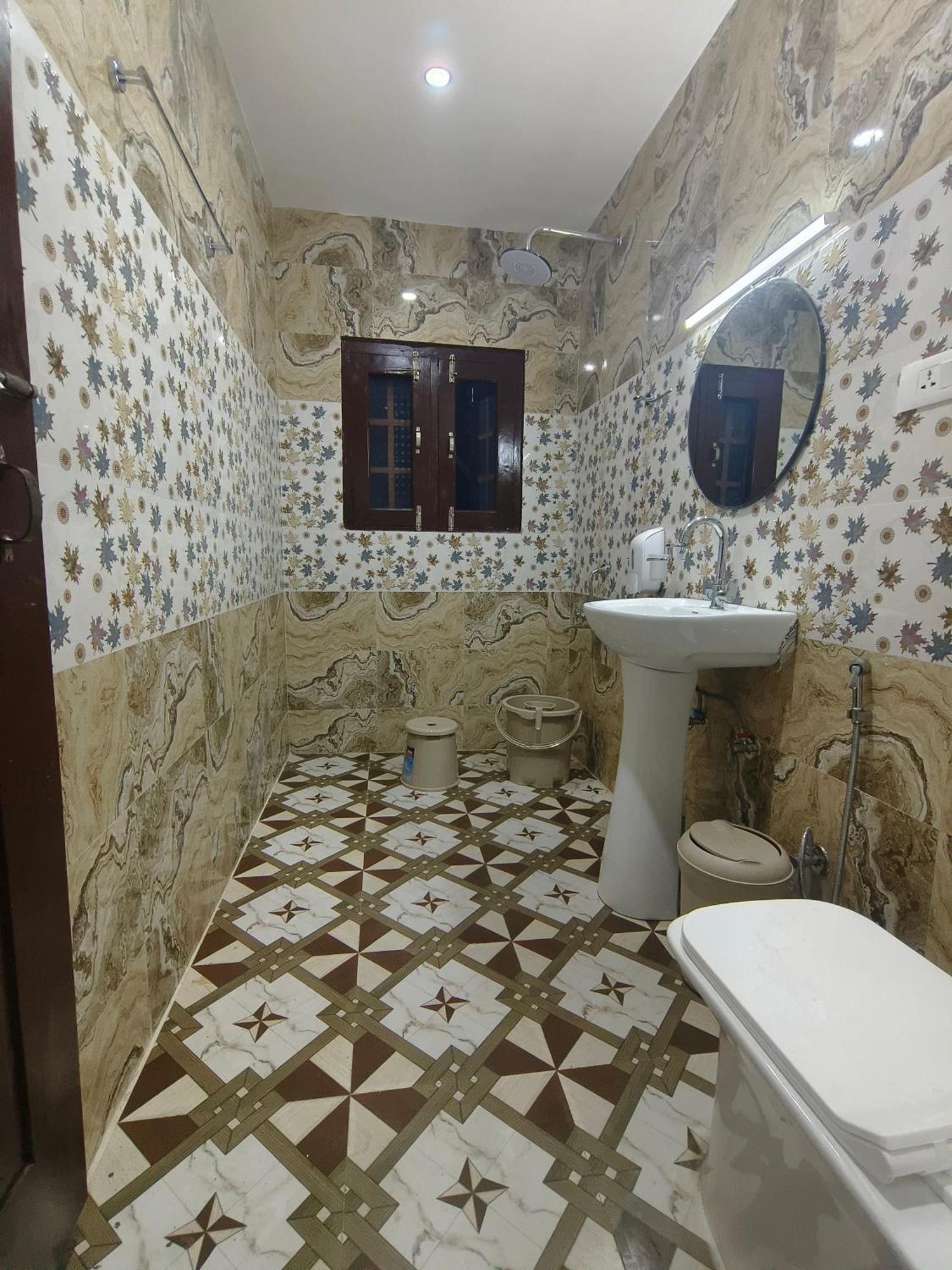 Lodge North Cliff Cafe & Retreat Srinagar (Jammu and Kashmir)