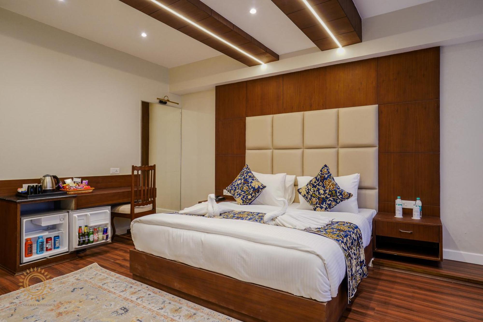 Hotel The Shamas Residency Srinagar (Jammu and Kashmir)
