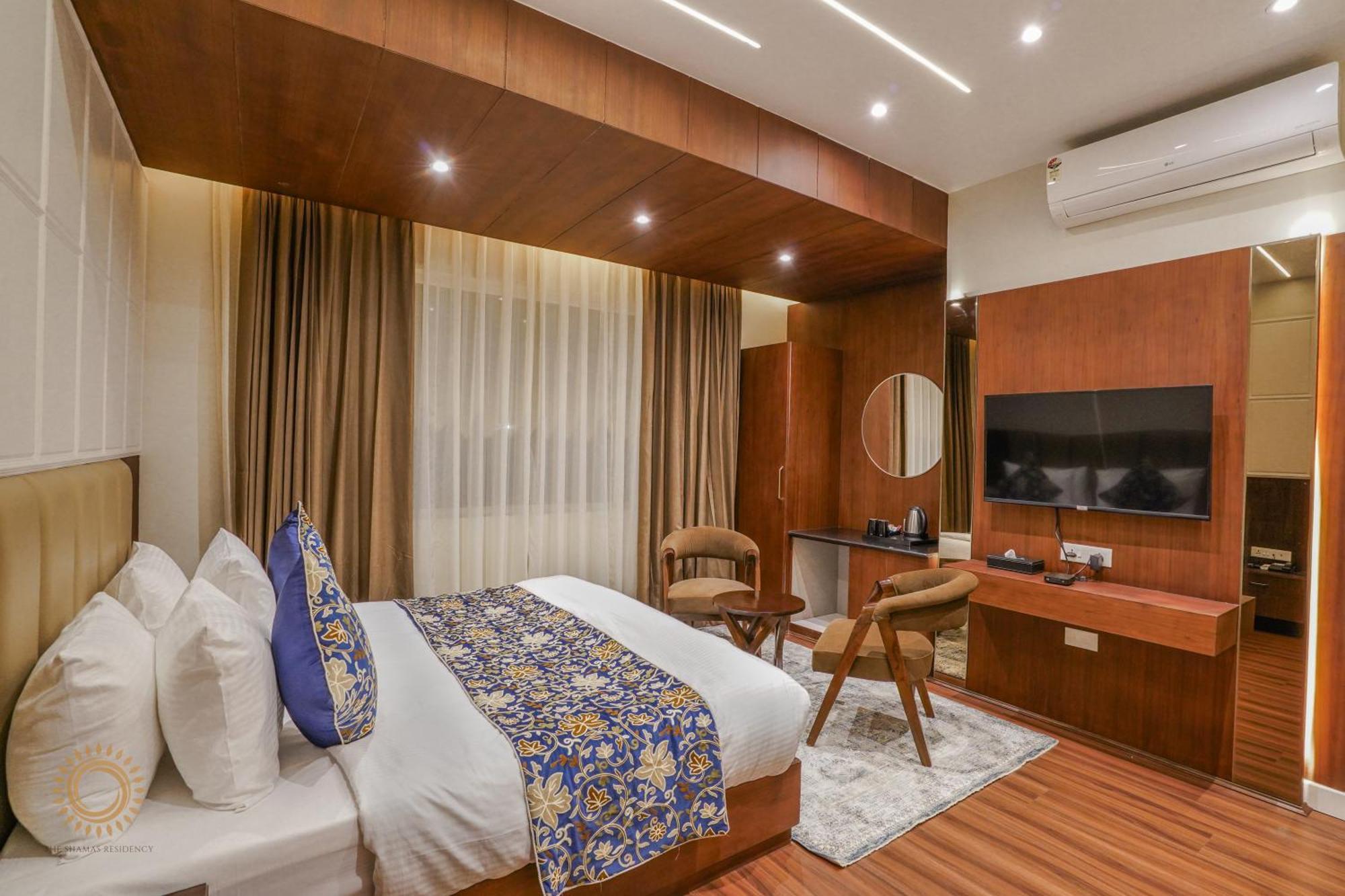 Hotel The Shamas Residency