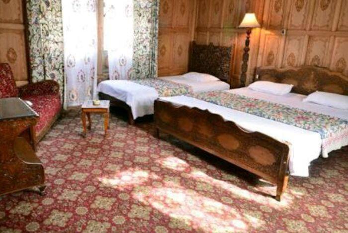 Swift Houseboats 5* Srinagar (Jammu and Kashmir)