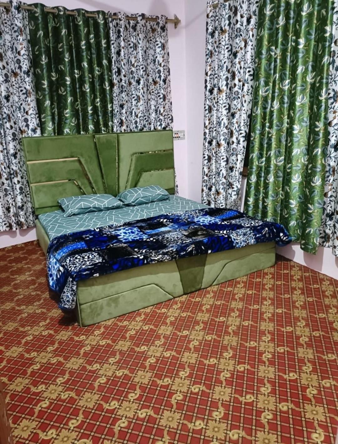 Arc Homes 2* Srinagar (Jammu and Kashmir)