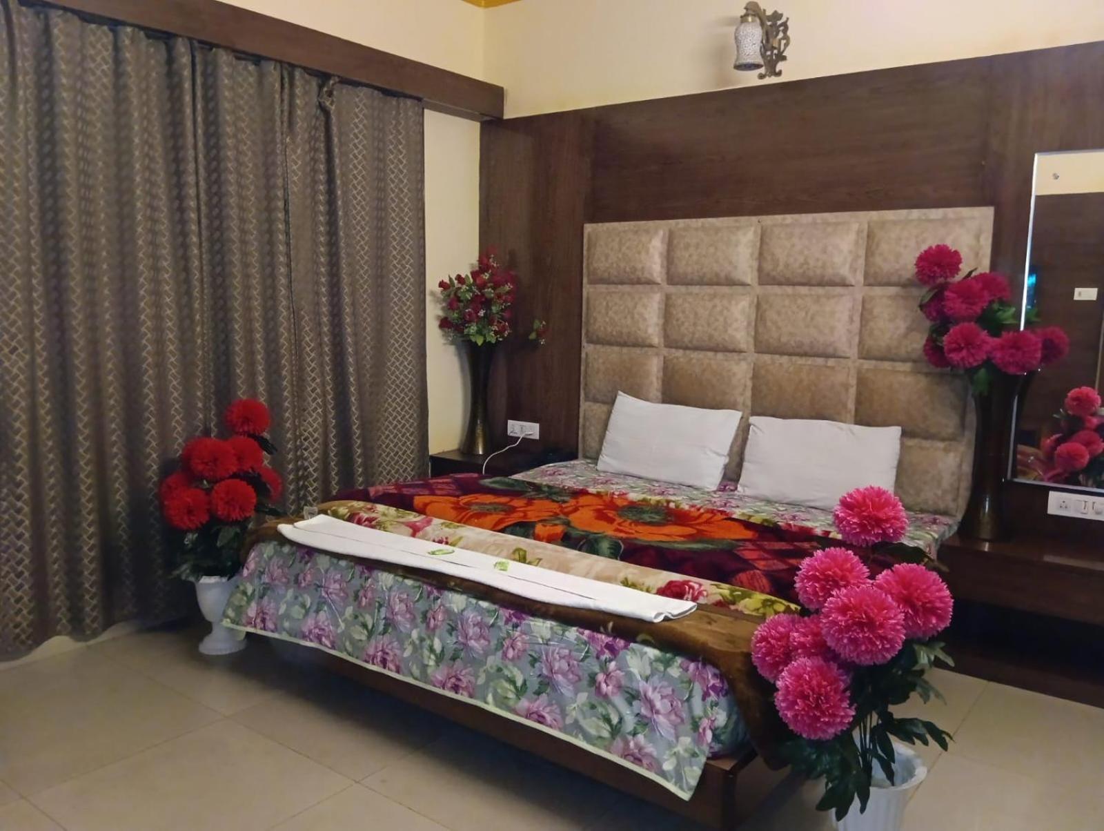 Reshi Heritage Hotel Srinagar (Jammu and Kashmir)