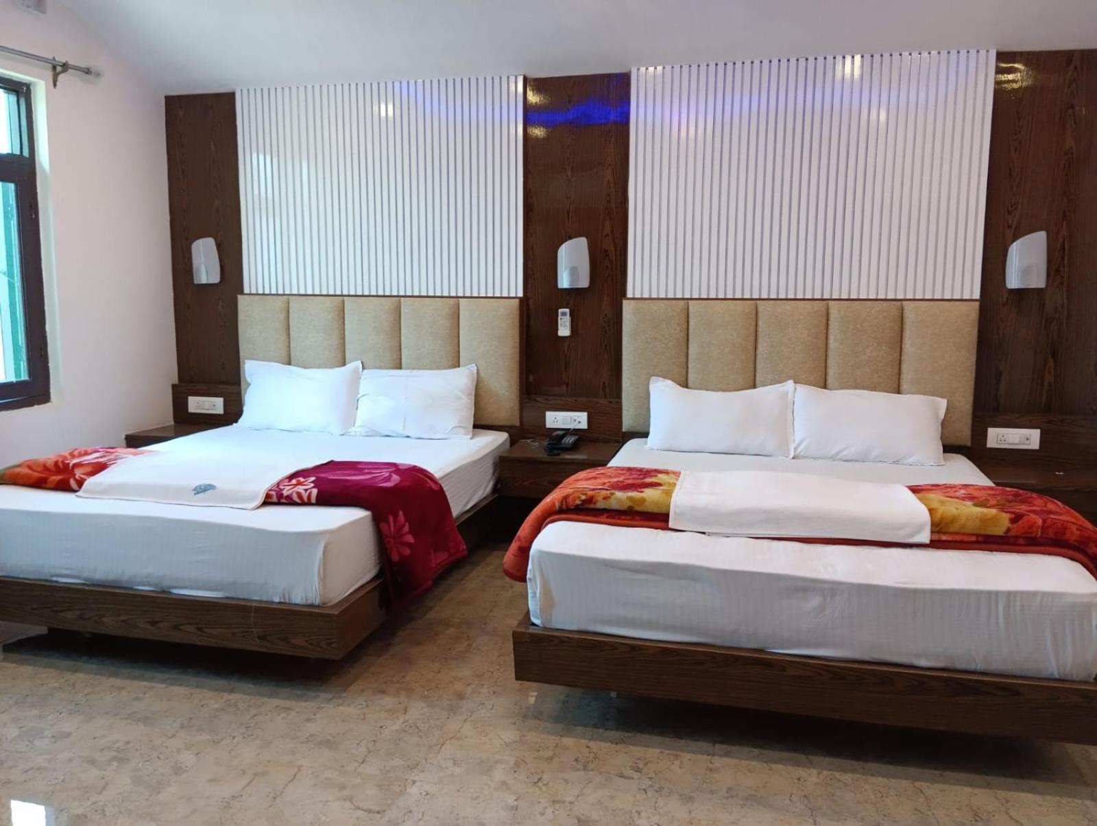 Reshi Heritage Hotel 2*