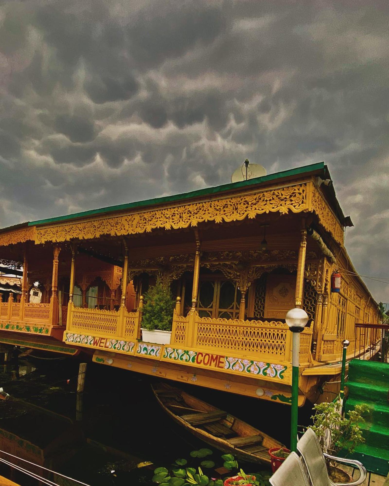 Heritage New Moon Group Of Houseboat Hotel Srinagar (Jammu and Kashmir)