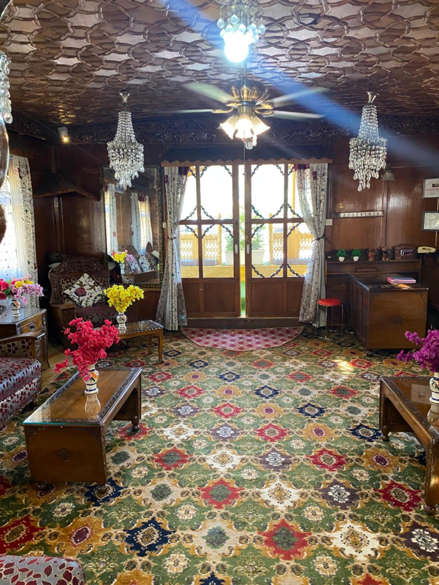 Heritage New Moon Group Of Houseboat 5*