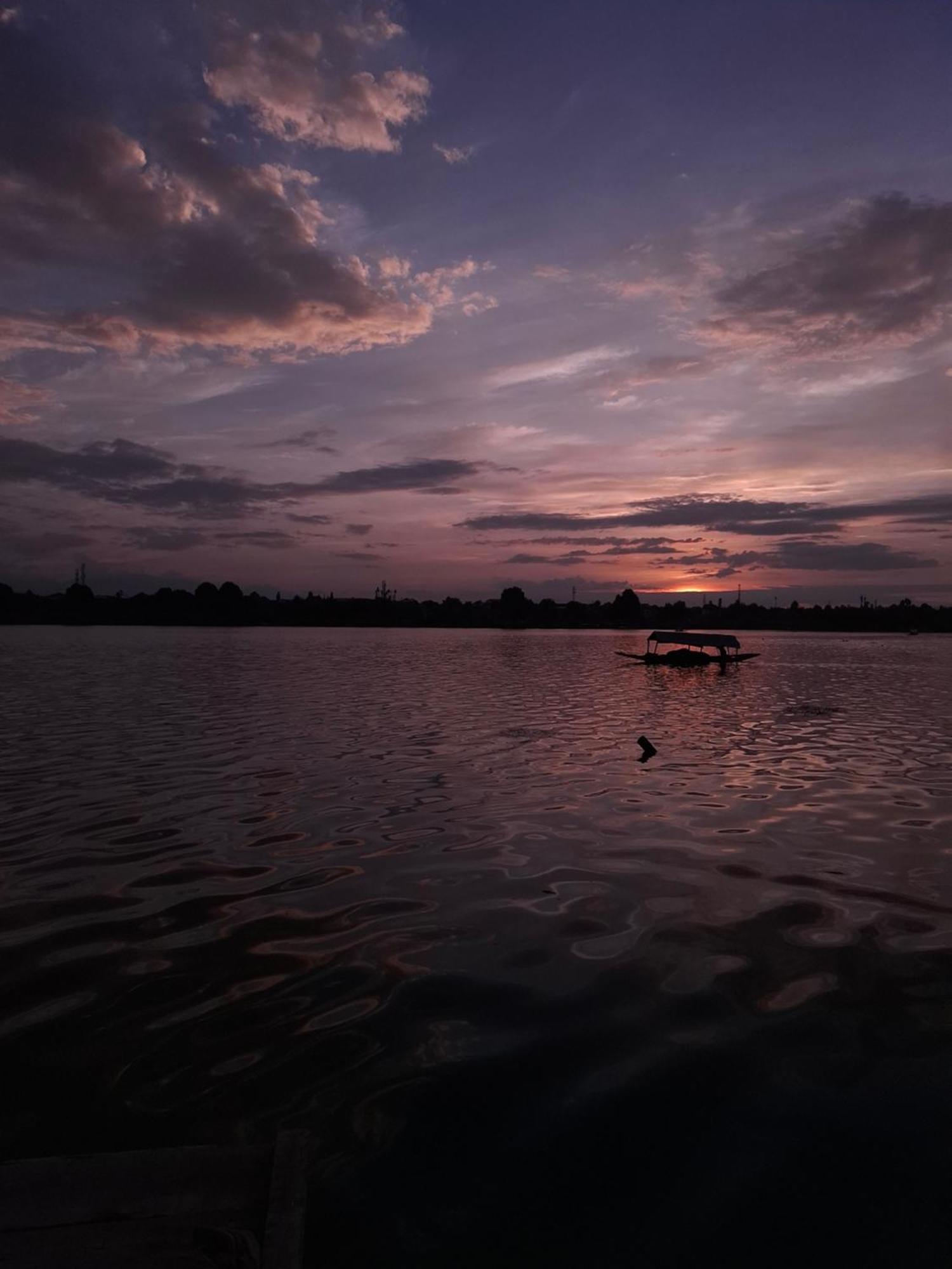 Swift Houseboats Srinagar (Jammu and Kashmir)