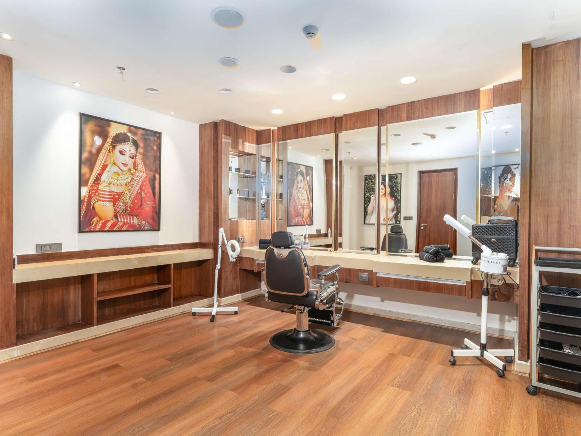 Radisson Collection & Spa, Riverfront Hotel