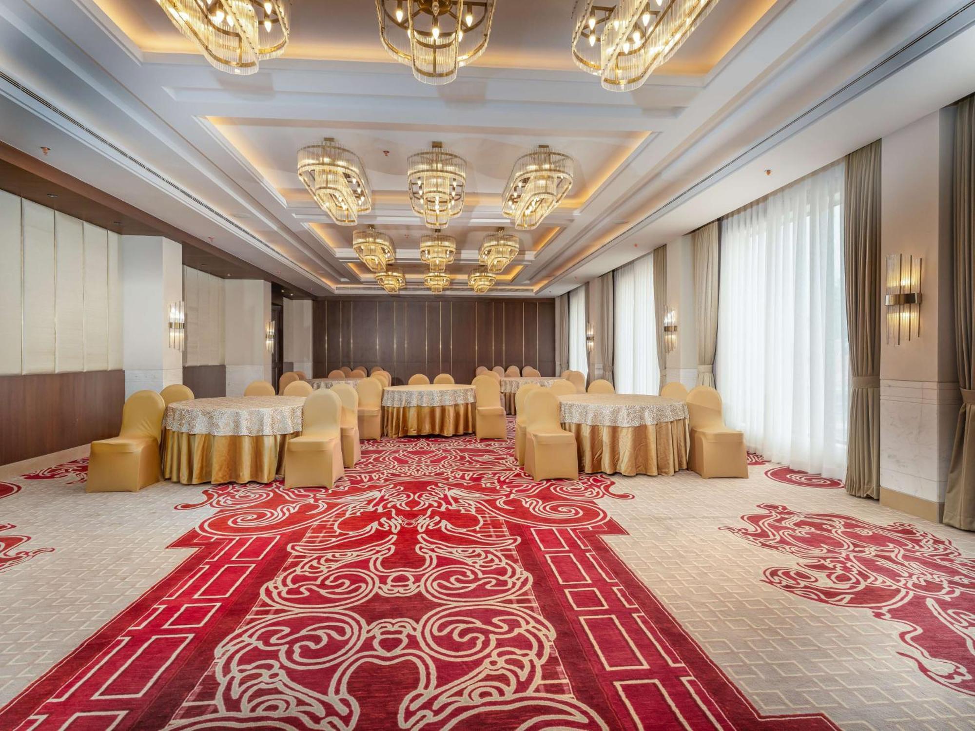 Hotel Radisson Collection & Spa, Riverfront