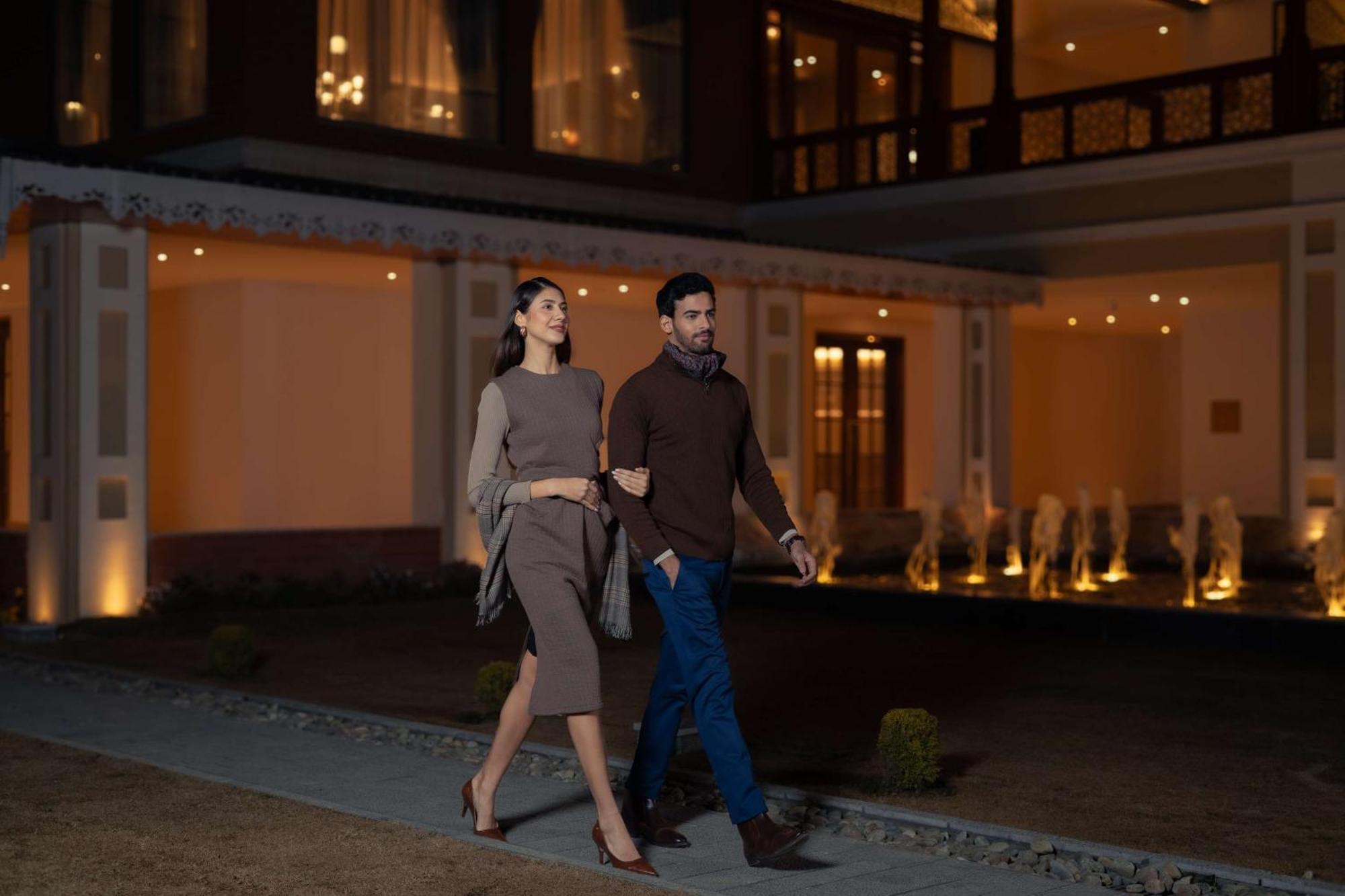 Radisson Collection & Spa, Riverfront Hotel Srinagar (Jammu and Kashmir)