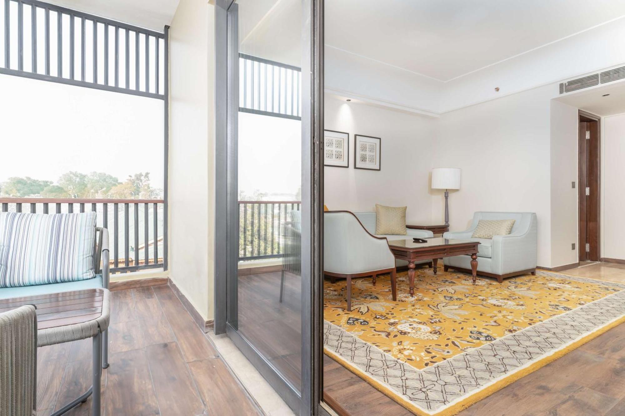 Radisson Collection & Spa, Riverfront Hotel