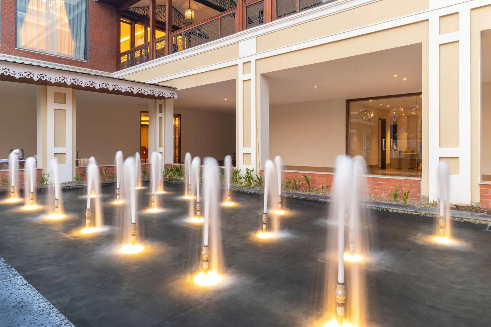 Hotel Radisson Collection & Spa, Riverfront 5*