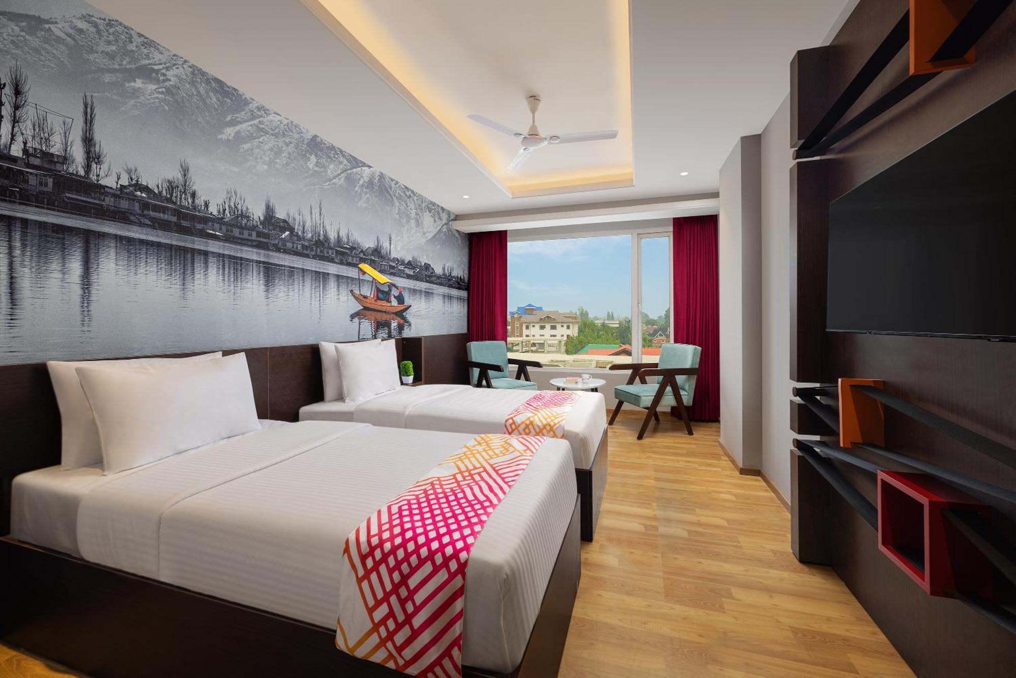 Hotel Ginger Barzulla Near Airport Srinagar (Jammu and Kashmir)