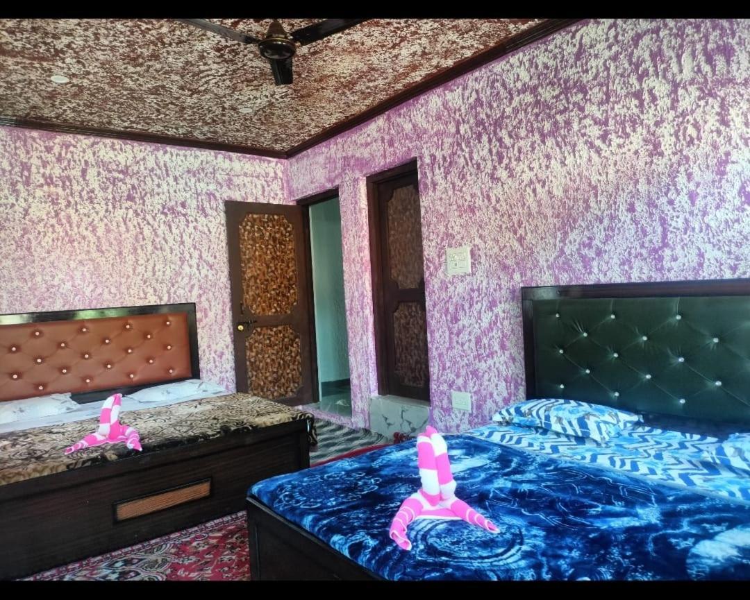 Hotel Sunlight Srinagar (Jammu and Kashmir)