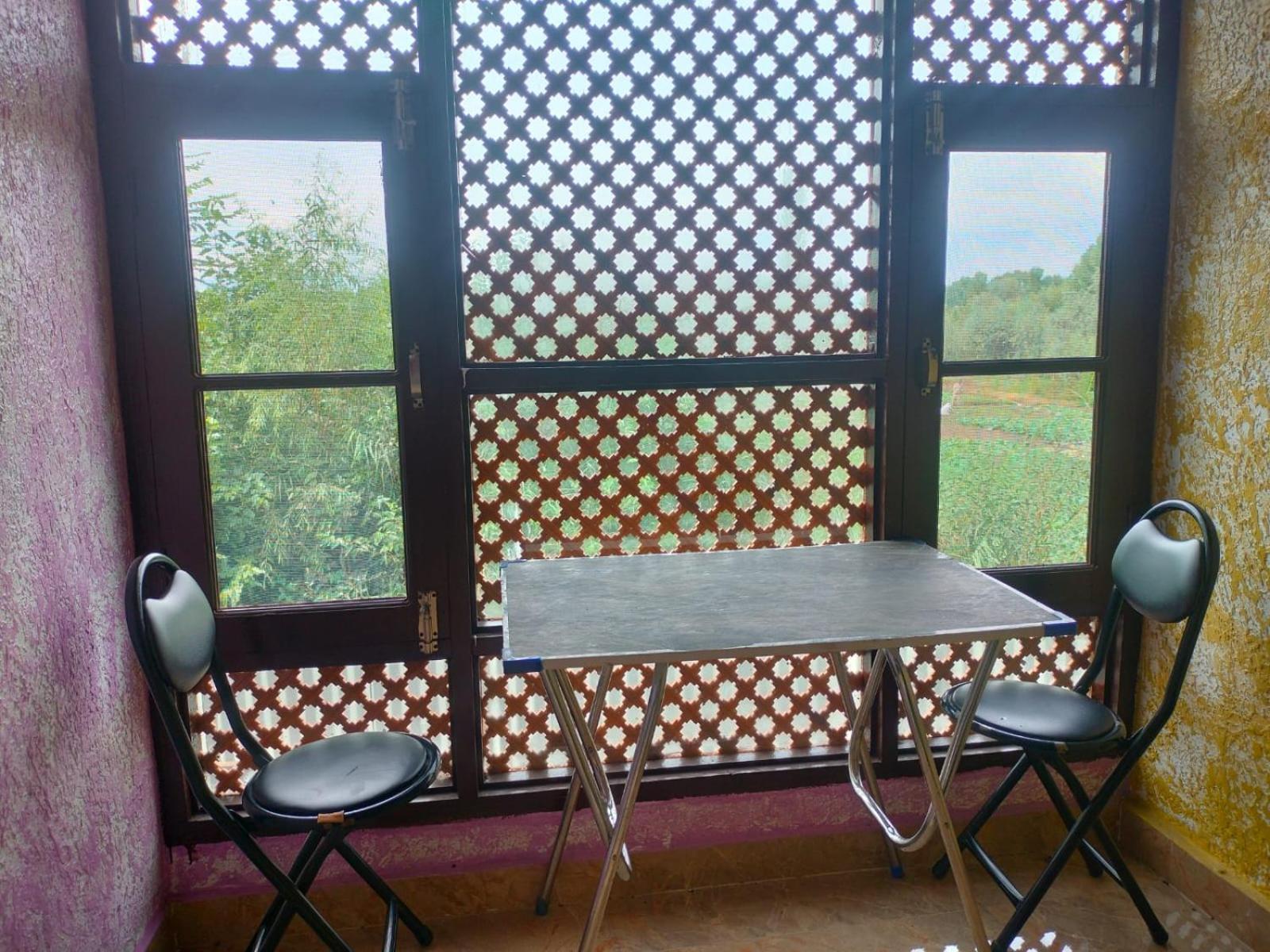Sunlight Hotel Srinagar (Jammu and Kashmir)