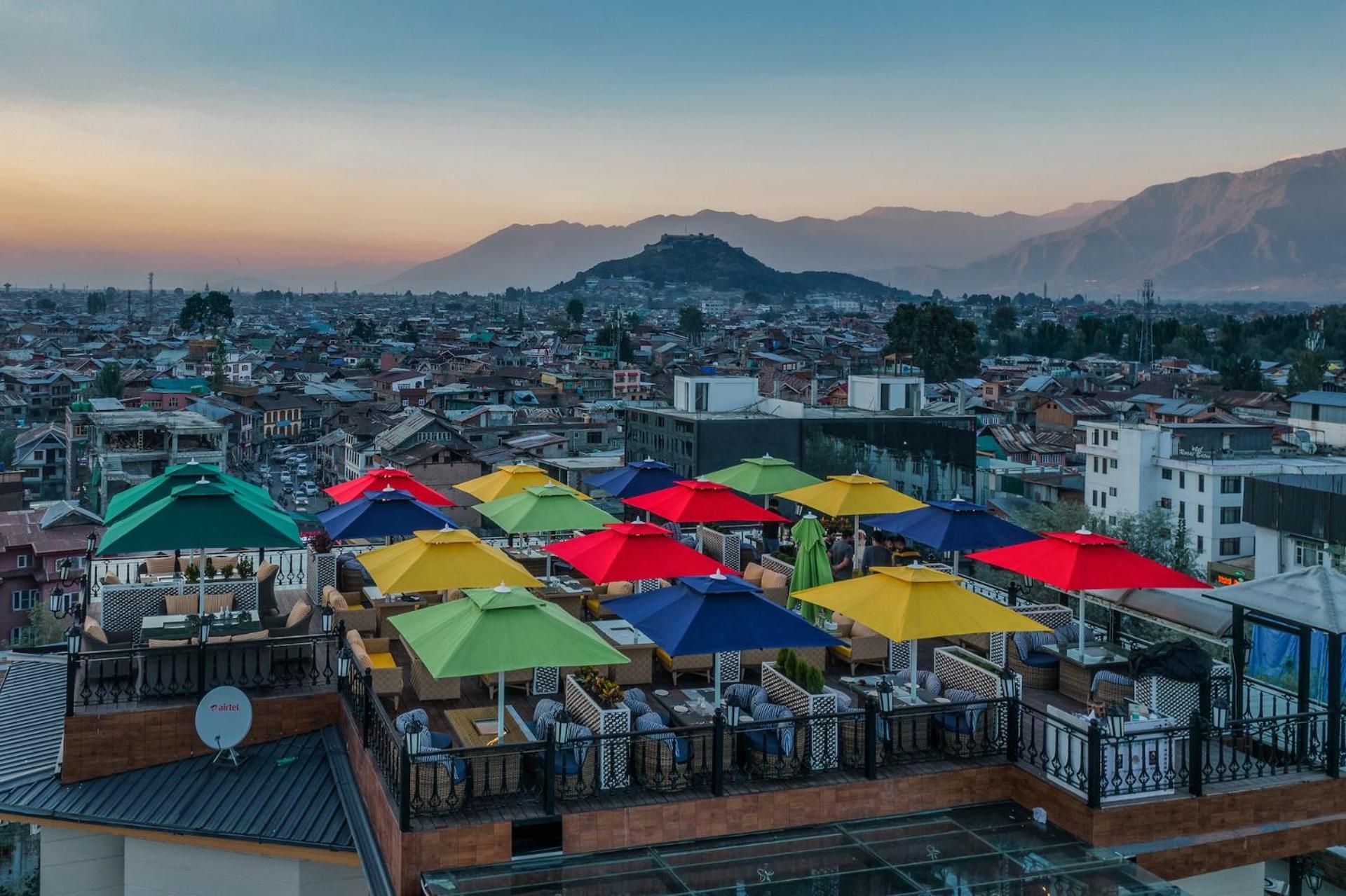 Meerz 4* Srinagar (Jammu and Kashmir)