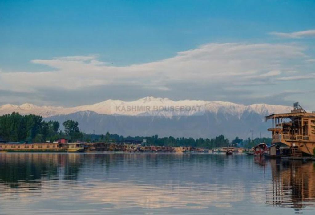 Heritage New Moon Group Of Houseboat Srinagar (Jammu and Kashmir)