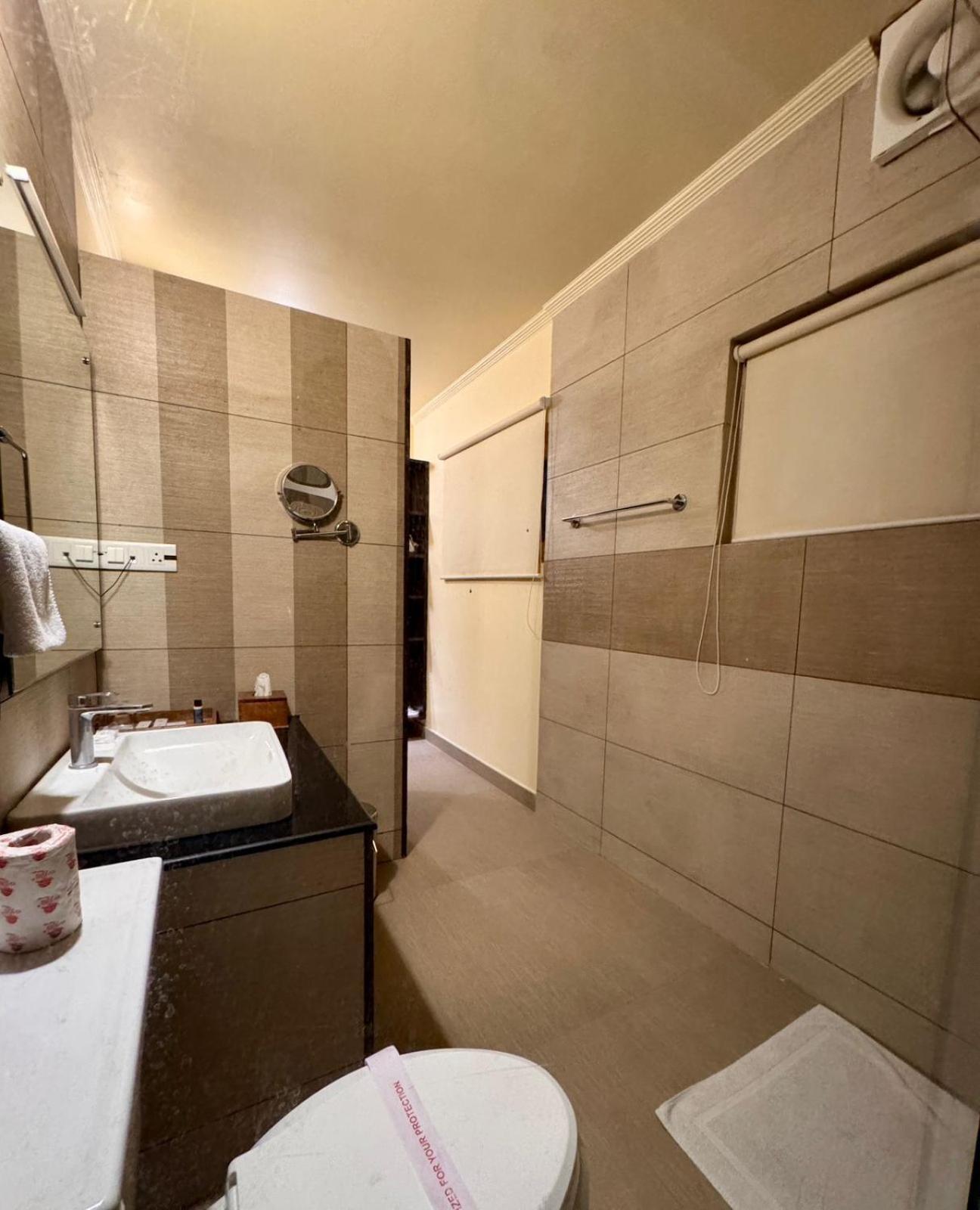The Orchard Retreat & 5* Srinagar (Jammu and Kashmir)