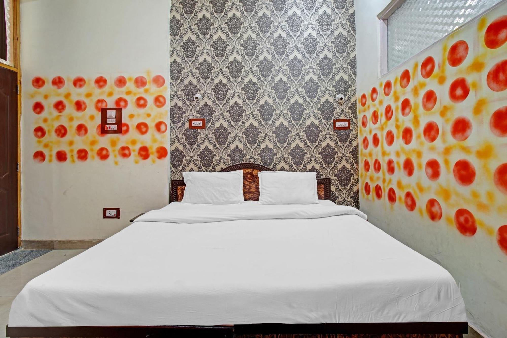 O 84461 Shaani Hotel