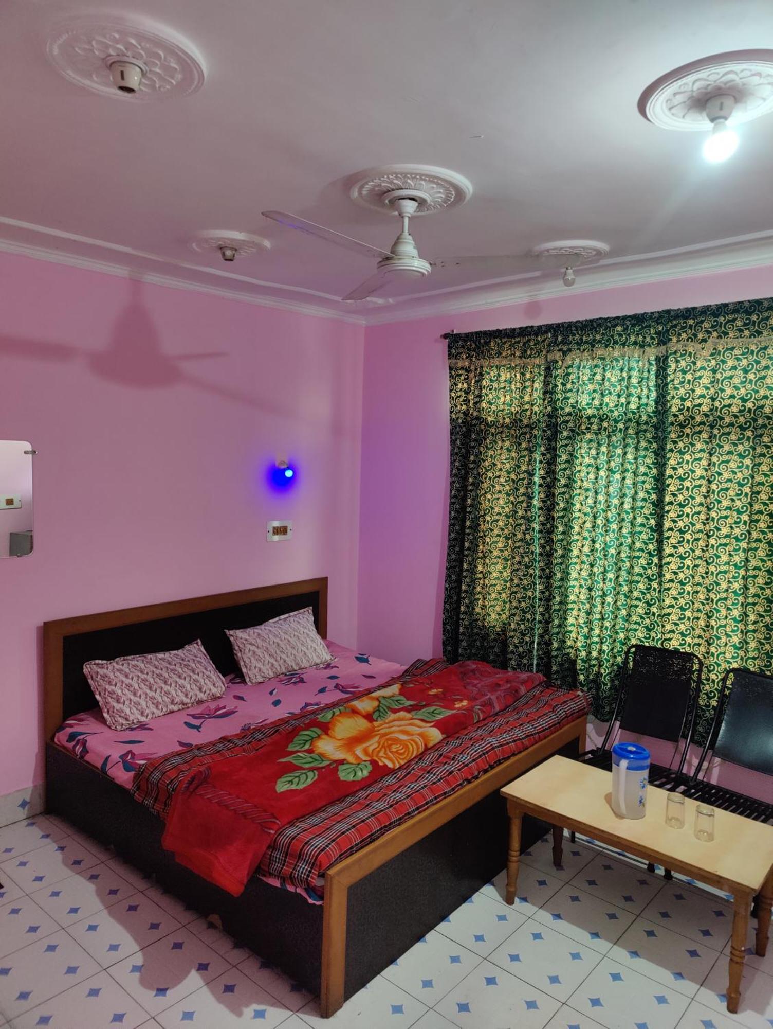 Sharjah Kashmir Srinagar (Jammu and Kashmir)