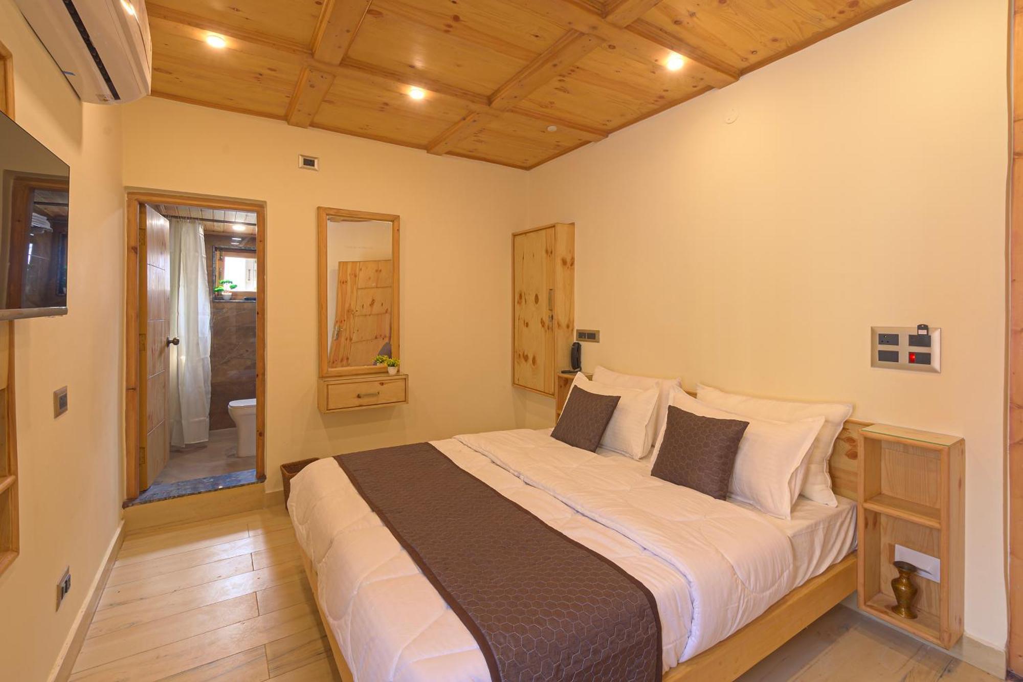 Palpenzy - Bespoke Premium * Srinagar (Jammu and Kashmir)