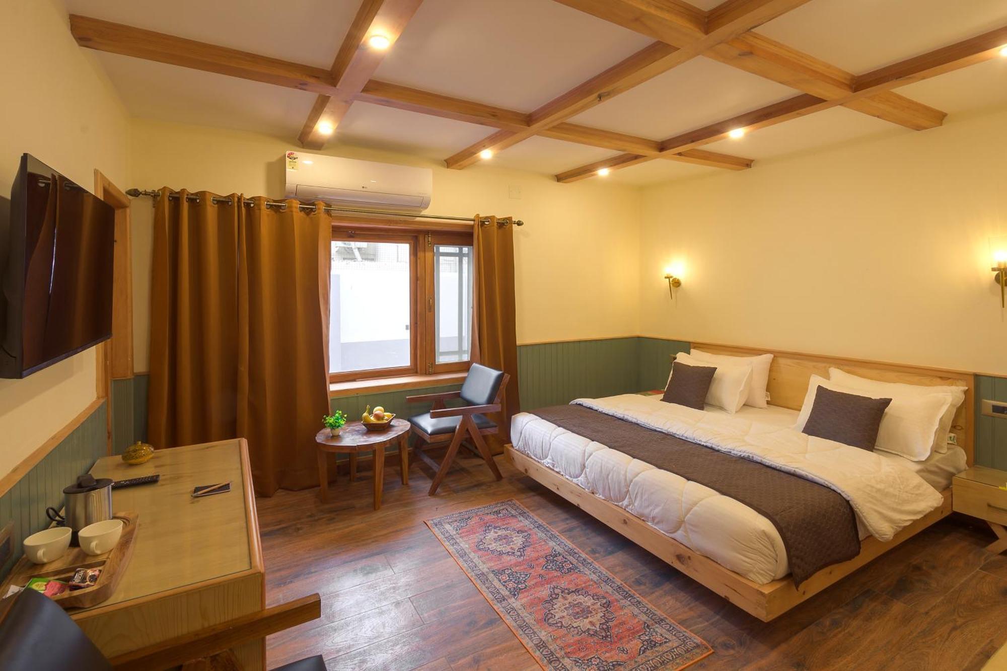 Palpenzy - Bespoke Premium Srinagar (Jammu and Kashmir)