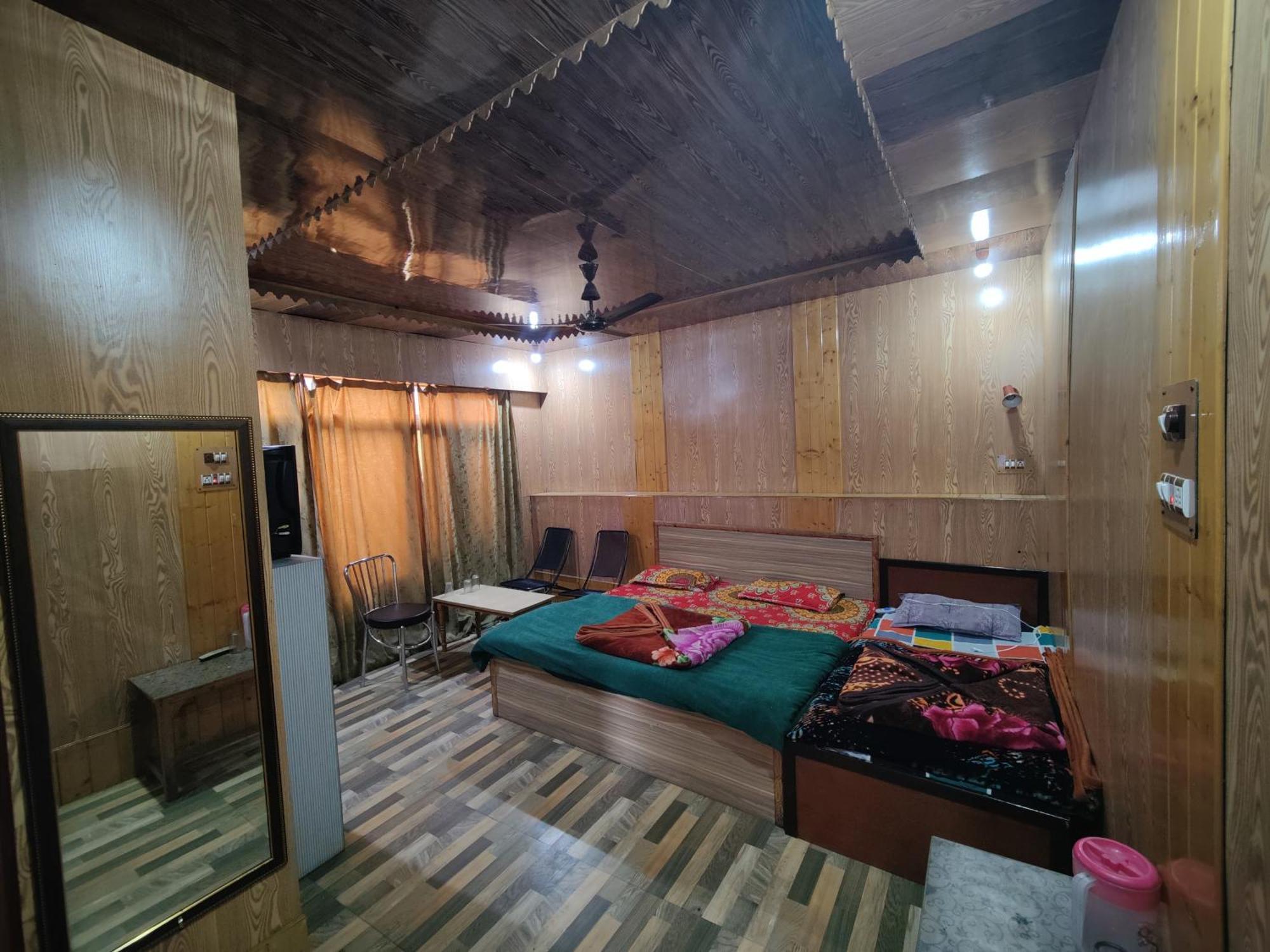Sharjah Kashmir
