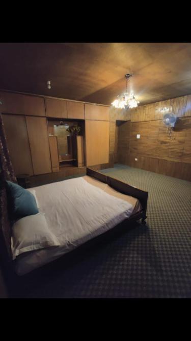 Guest house Busybee Srinagar (Jammu and Kashmir)