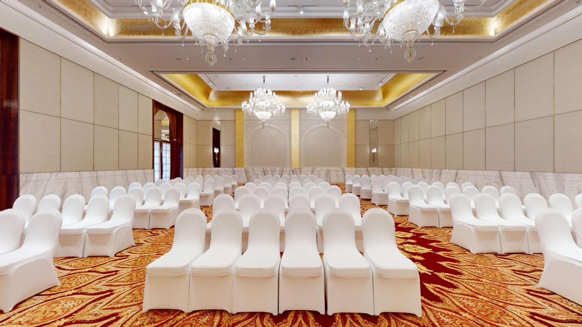 Radisson Collection & Spa, Riverfront