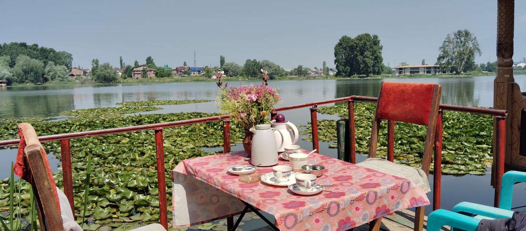 House Boat House Of Common Guest house Srinagar (Jammu and Kashmir)