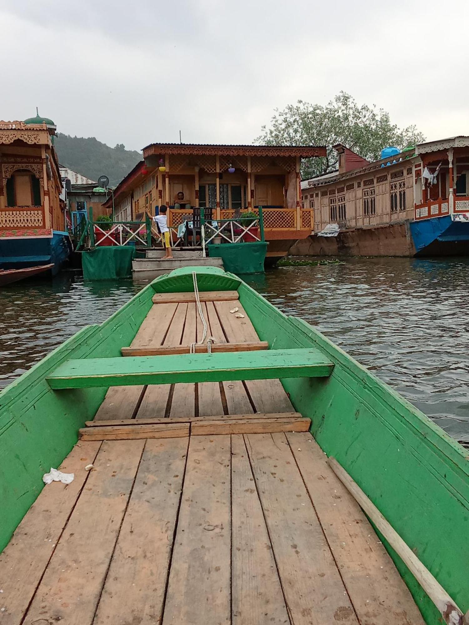 The Quebec Houseboats Hotel Srinagar (Jammu and Kashmir)