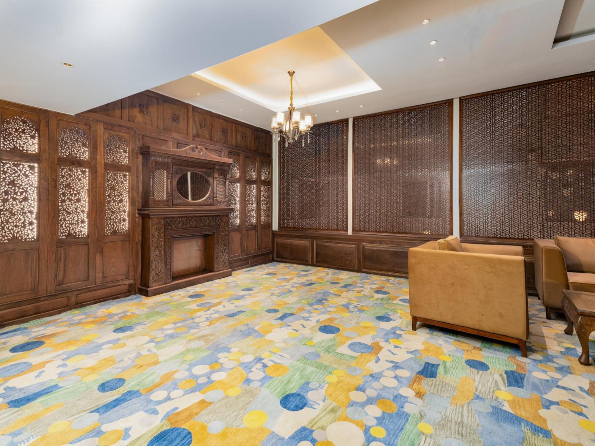 Hotel Sarovar Premiere 5*