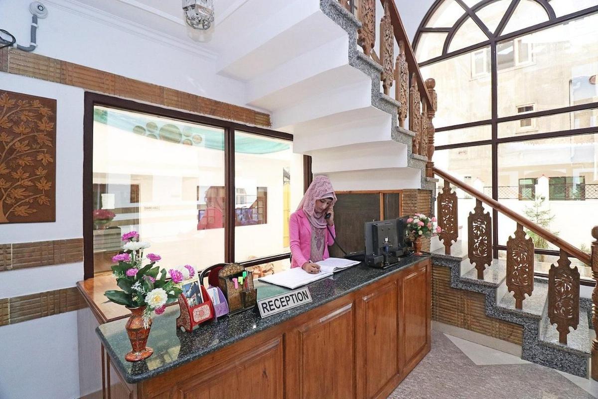 Shree Mazda Hotel