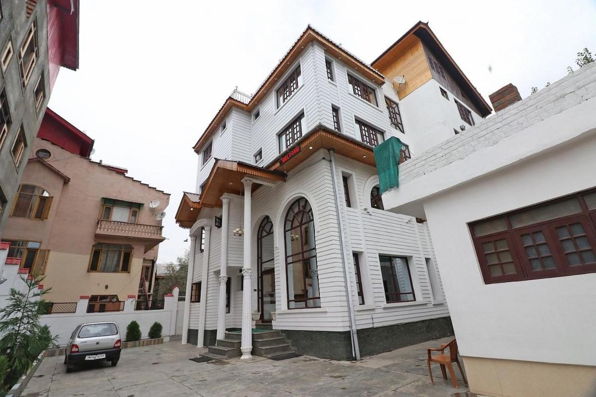 Shree Mazda Srinagar (Jammu and Kashmir)