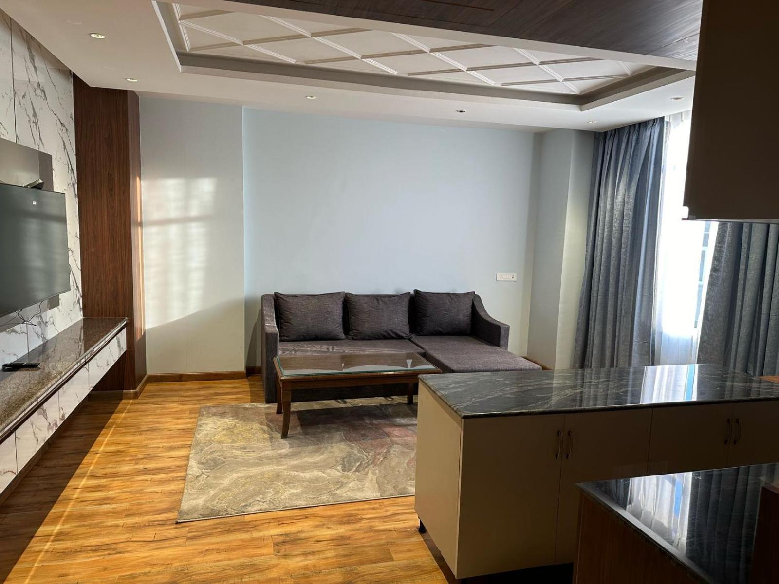 Hotel The Grand Mamta Srinagar (Jammu and Kashmir)
