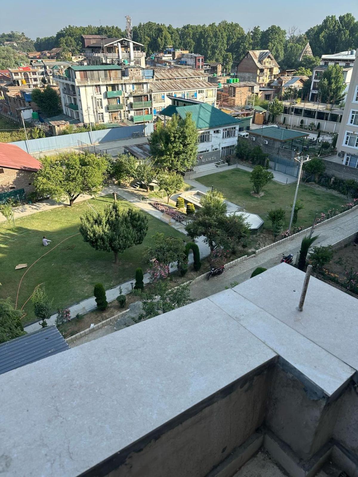 Hotel The Grand Mamta