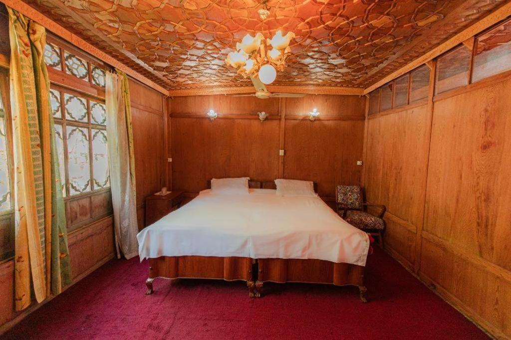 Luxury By Sp Group Of Houseboats 5*