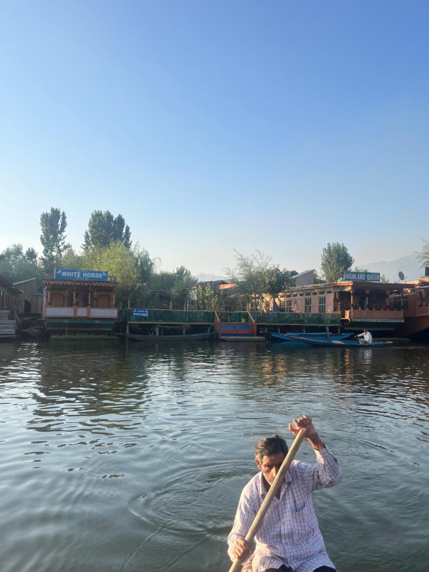 Hotel Highland Queen Houseboat 4*