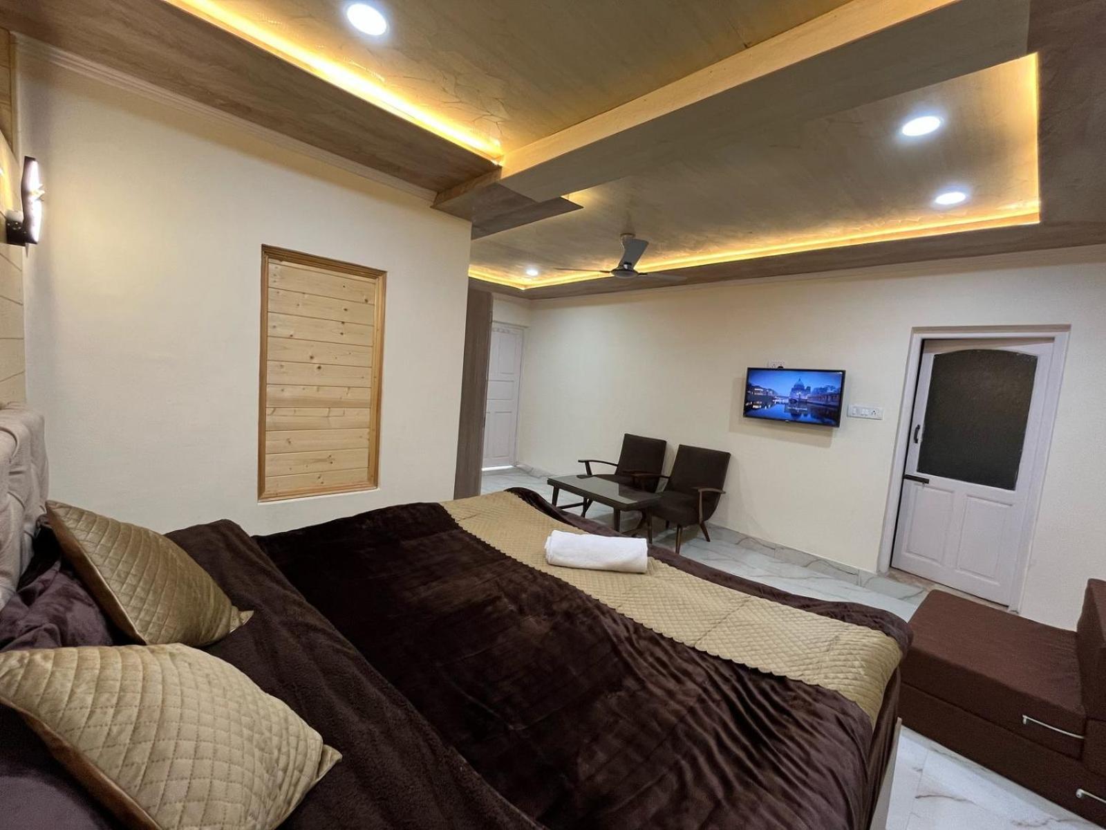 Guest house Hezzah Srinagar (Jammu and Kashmir)