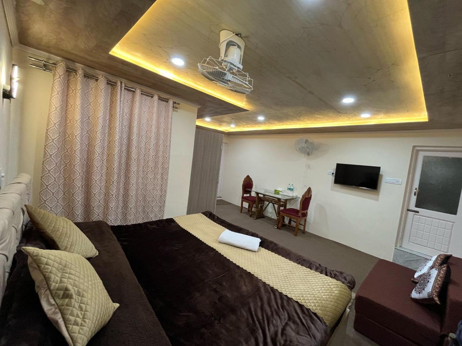 Hezzah Guest house