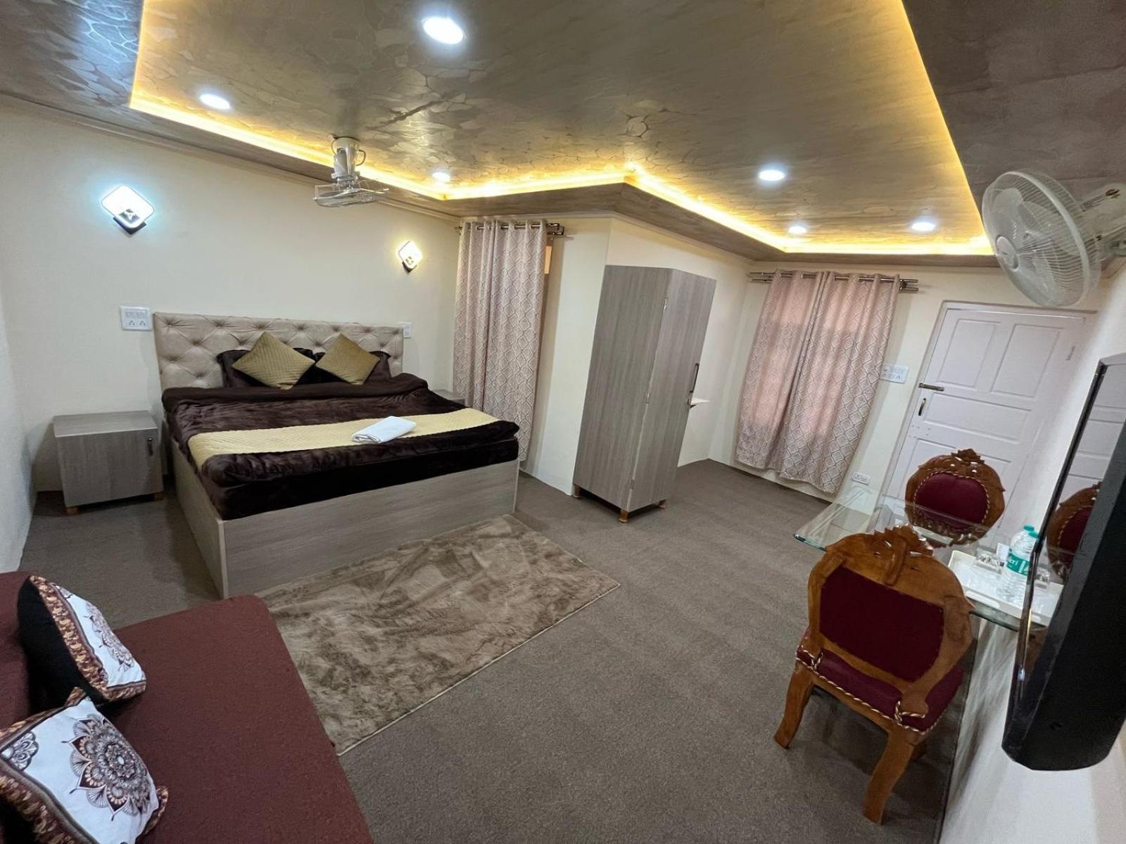 Hezzah Guest house Srinagar (Jammu and Kashmir)