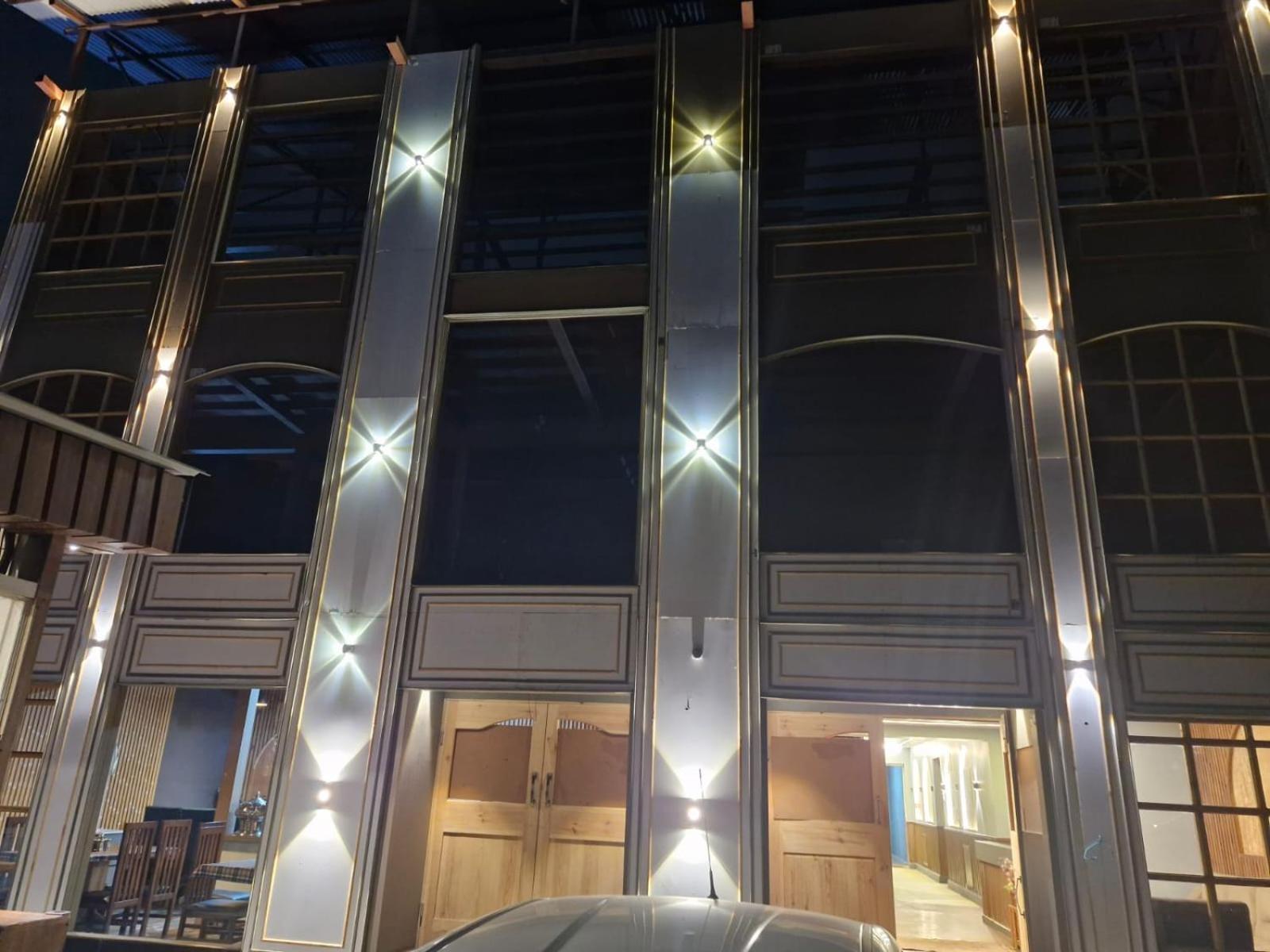 Urban 3*