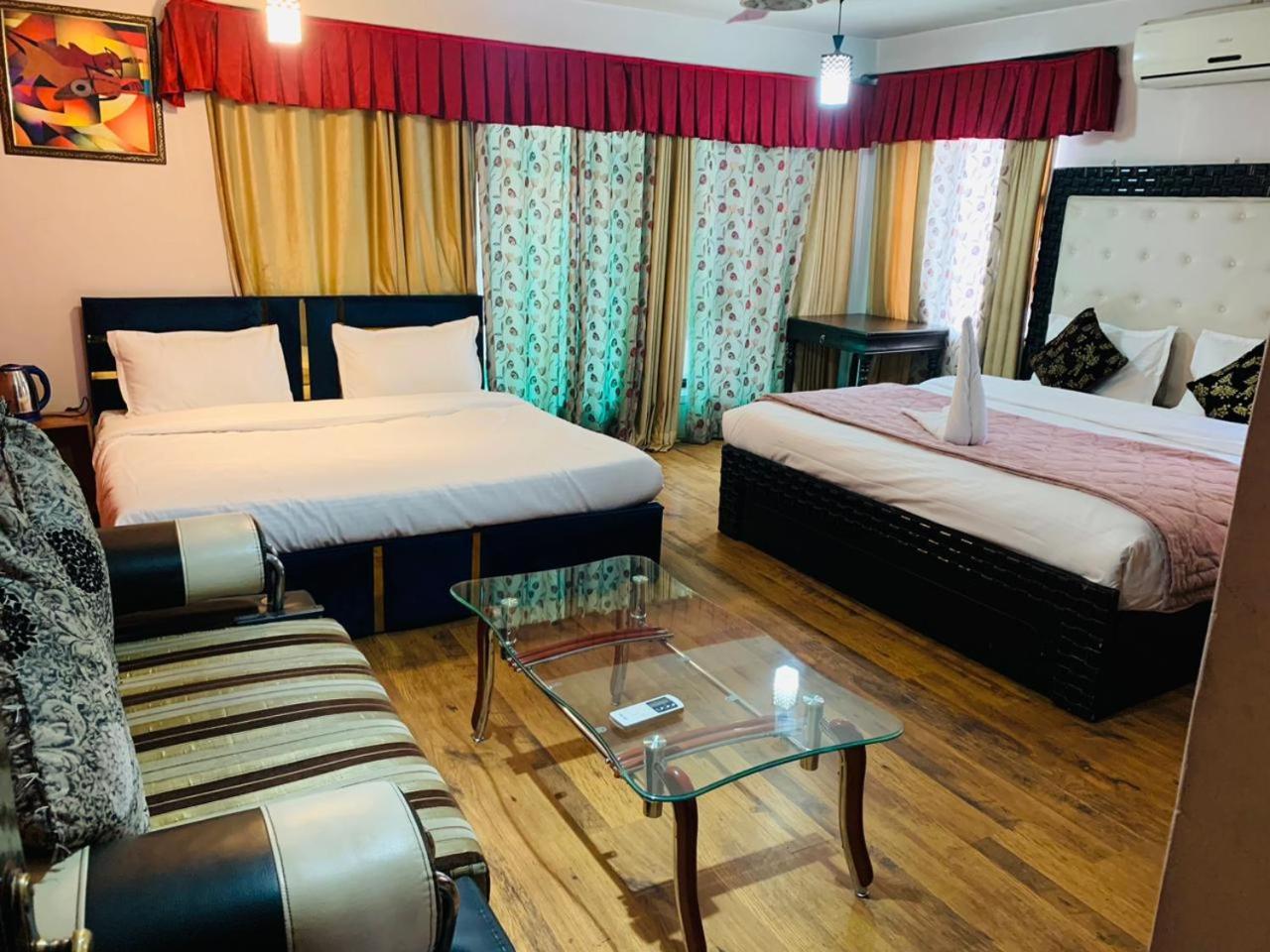 Urban 3* Srinagar (Jammu and Kashmir)