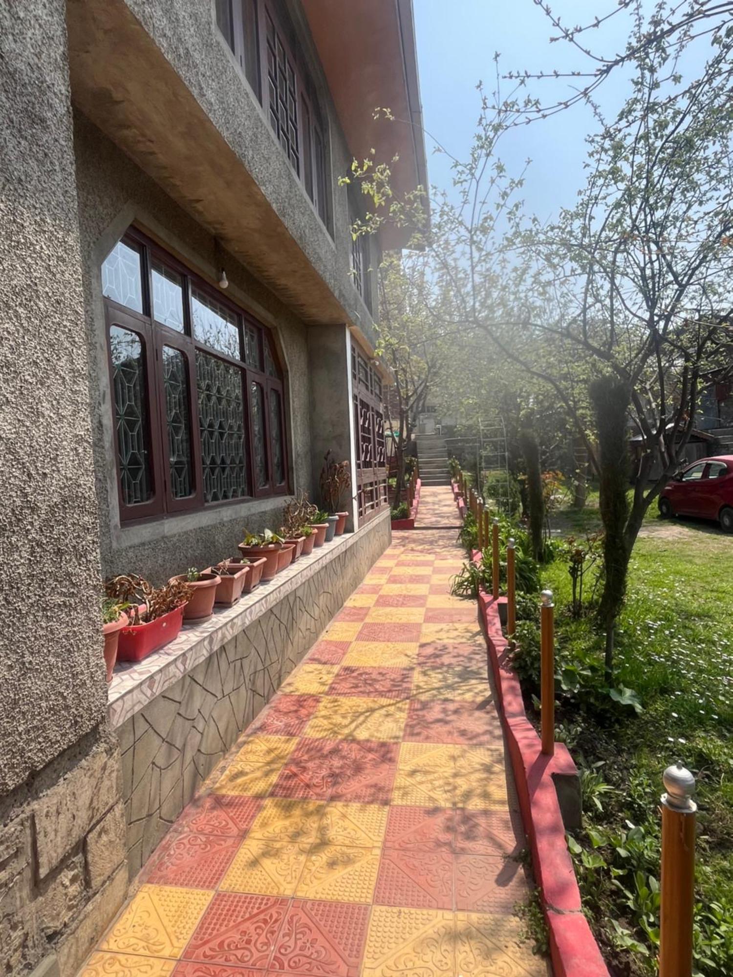 Guest house Hezzah