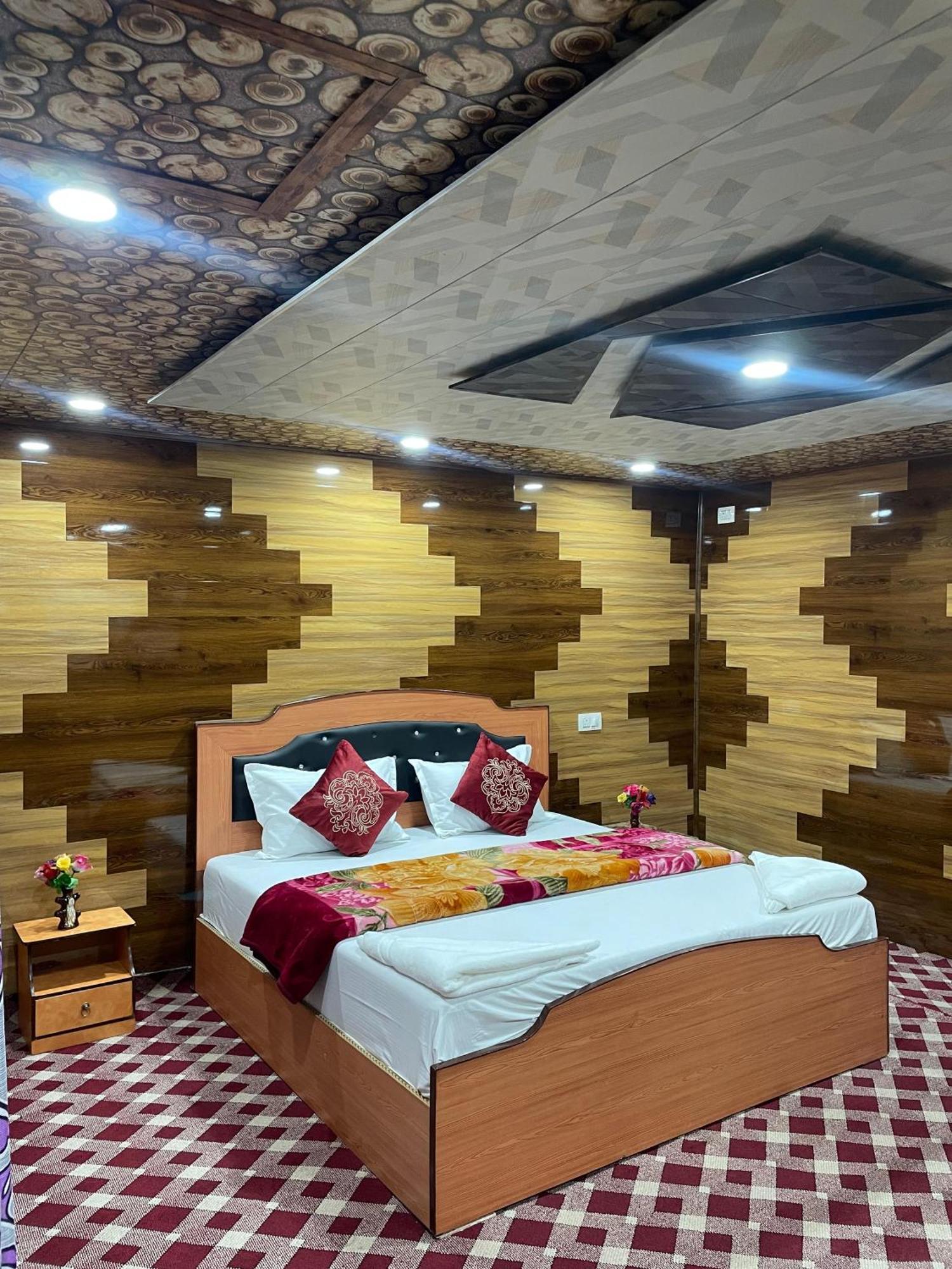 Heritage New Moon Group Of Houseboat Hotel 5*