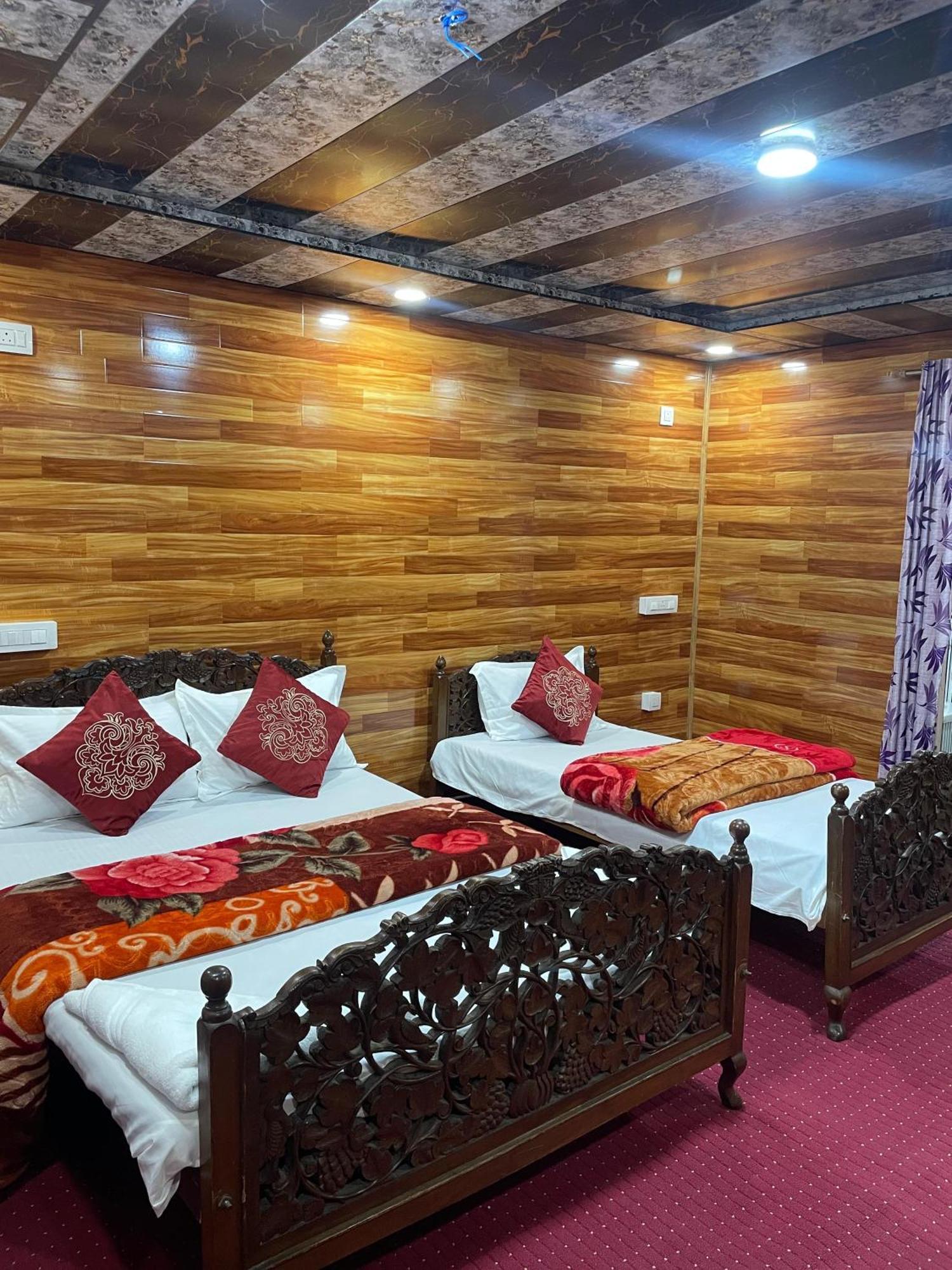 Hotel Heritage New Moon Group Of Houseboat 5*