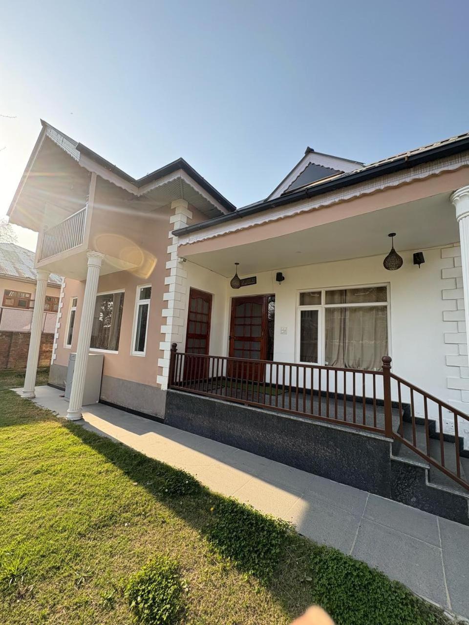 Homestay Tropical *