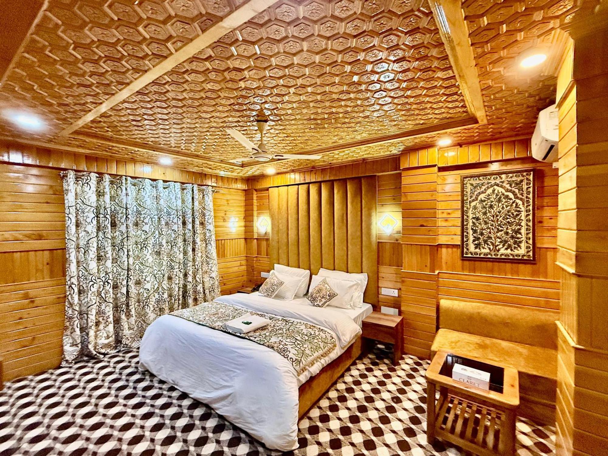 Bustan Residency Srinagar (Jammu and Kashmir)