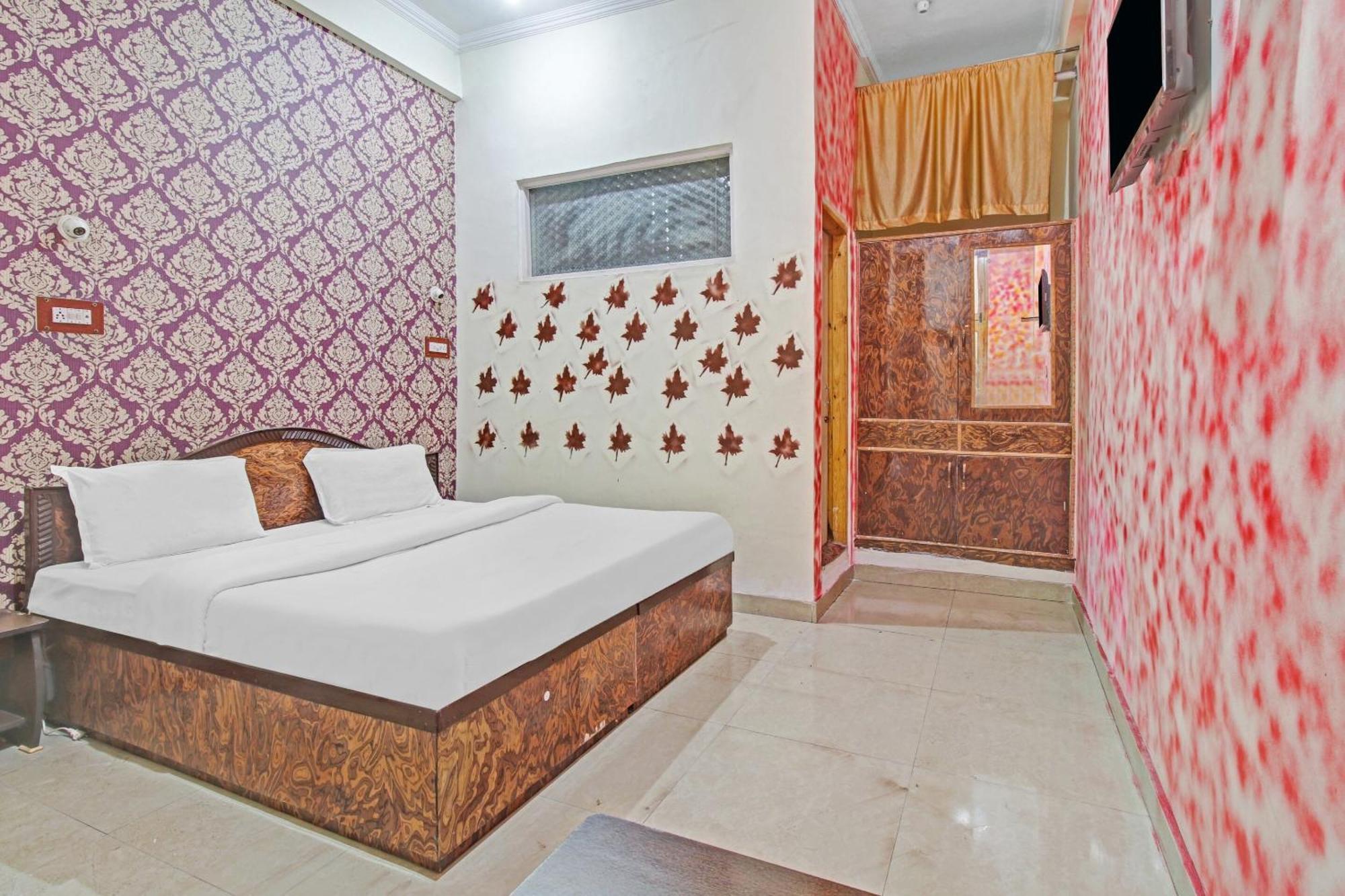 O 84461 Shaani Hotel